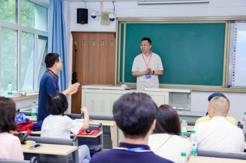 理剧本杀亮相团体专委会2025应用论坛j9九游会入口沉浸式新范式！“心探”心(图3)