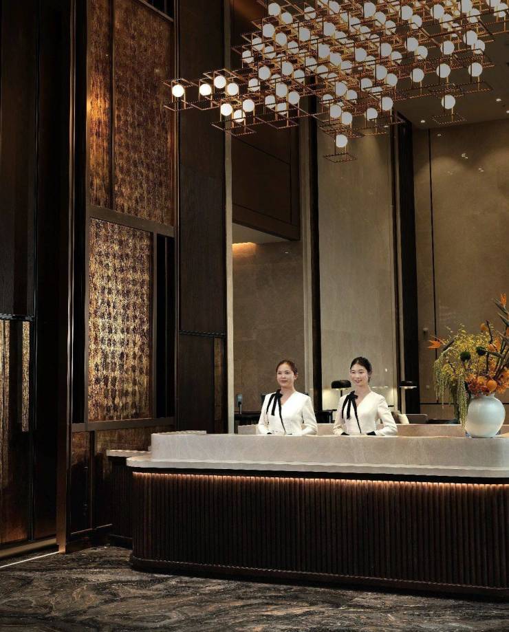 心金融悦售楼部电线月最新动态J9国际集团成都东方希望中(图3)