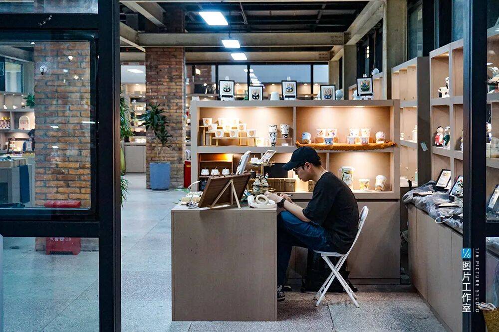 场景营造已进入「共情20」阶段！九游会J9入口吸引Z世代：城市(图4)