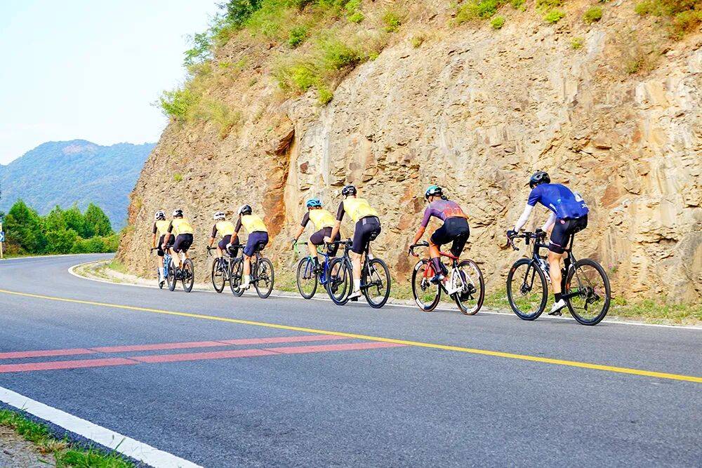 场景营造已进入「共情20」阶段！九游会J9入口吸引Z世代：城市(图9)