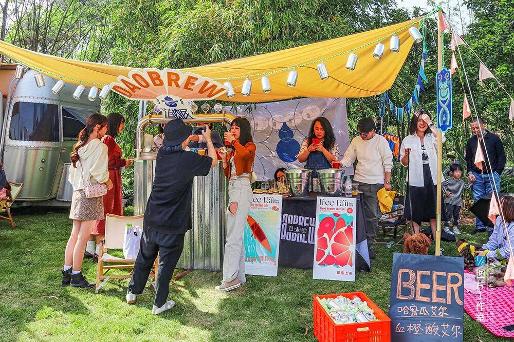 场景营造已进入「共情20」阶段！九游会J9入口吸引Z世代：城市(图28)