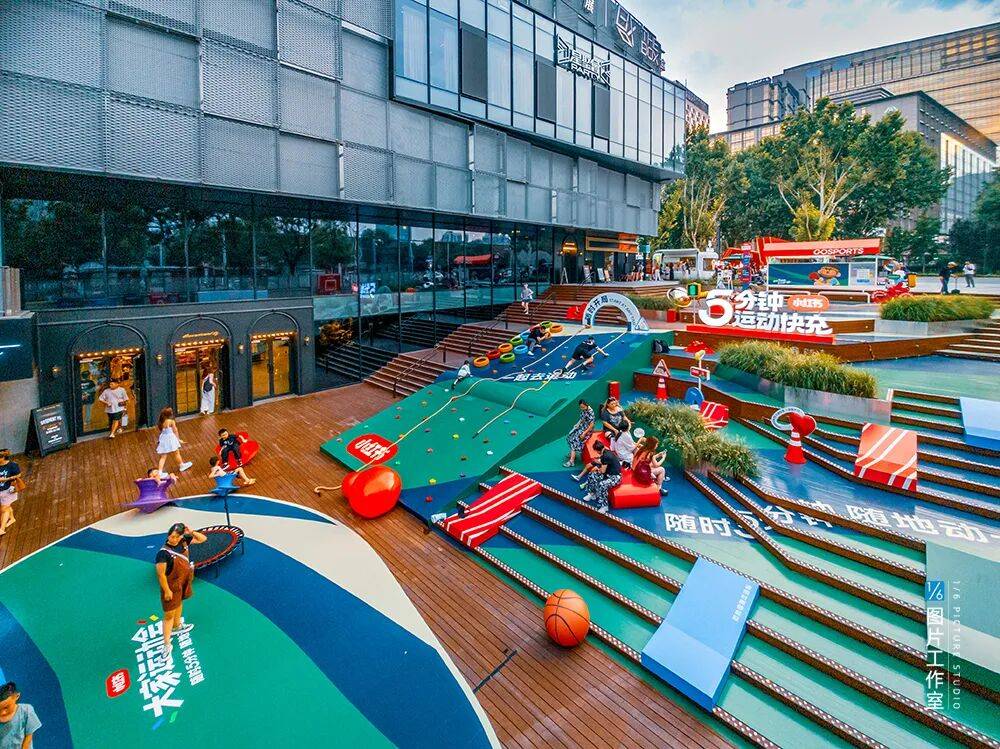 场景营造已进入「共情20」阶段！九游会J9入口吸引Z世代：城市(图31)