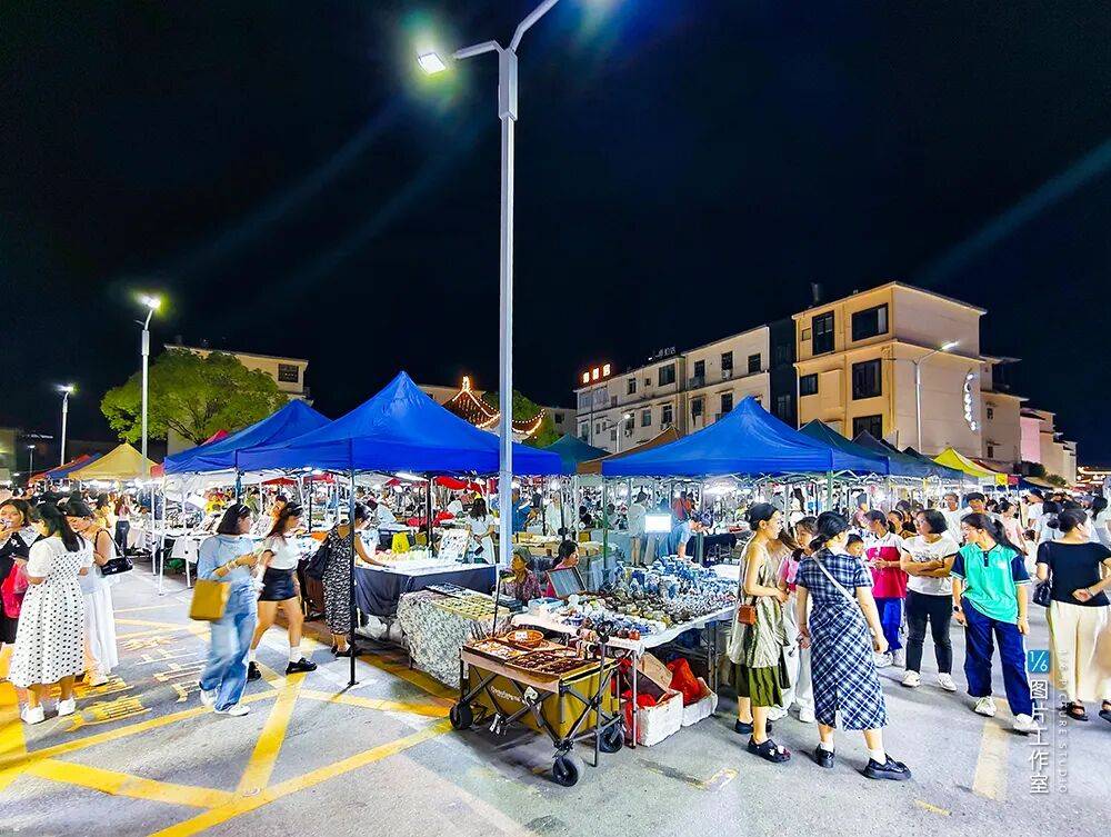 场景营造已进入「共情20」阶段！九游会J9入口吸引Z世代：城市(图34)