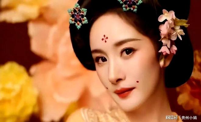 嫌弃的“保姆”杨幂如今狠狠打了他的脸j9国际站登录风水轮流转！曾被刘恺威(图5)