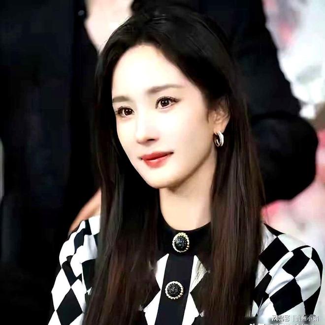 嫌弃的“保姆”杨幂如今狠狠打了他的脸j9国际站登录风水轮流转！曾被刘恺威(图7)