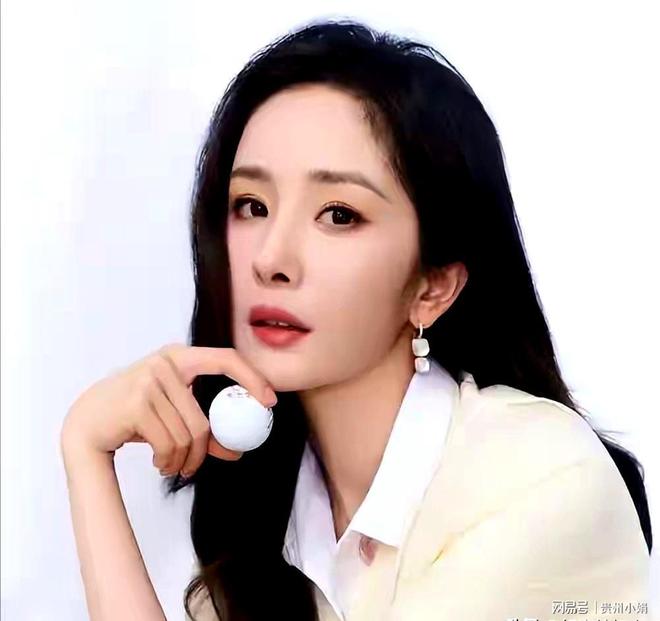 嫌弃的“保姆”杨幂如今狠狠打了他的脸j9国际站登录风水轮流转！曾被刘恺威(图4)